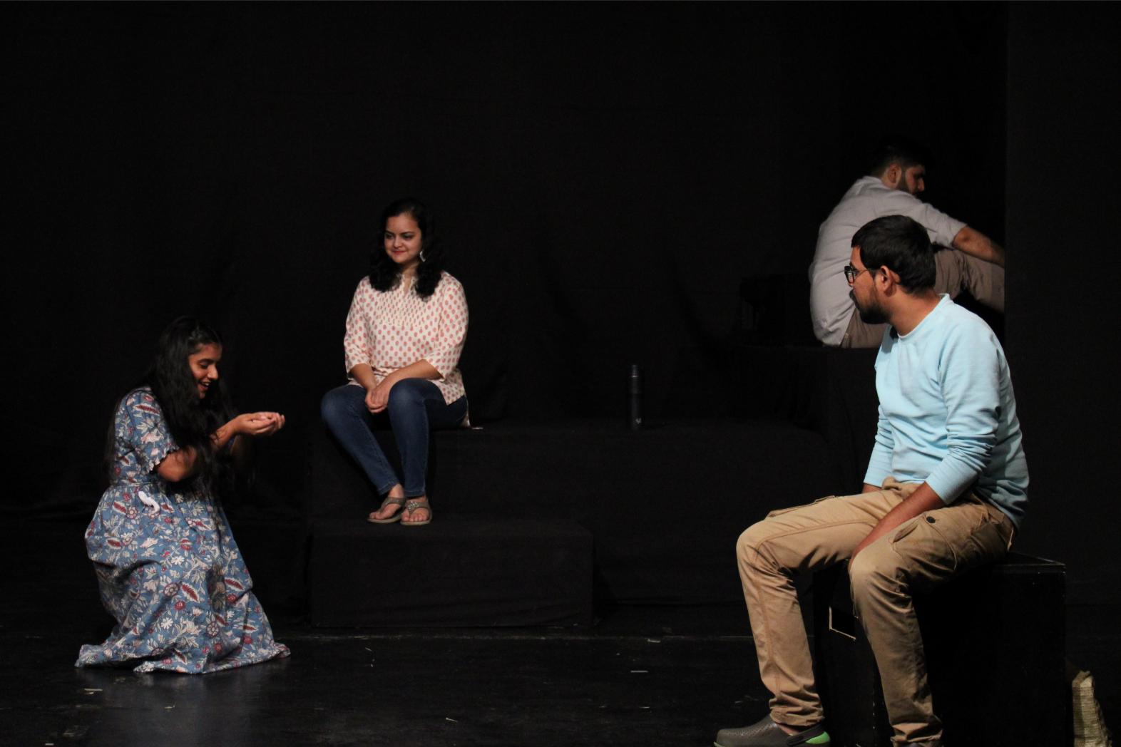 'POV' प्रत्येक कवितेचे पान वेगळे